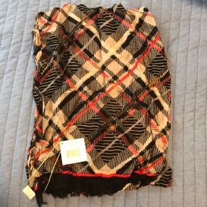 Vera Bradley Soft Fringe Scarf in Sofia Plaid